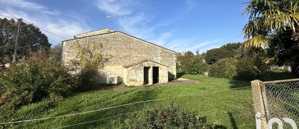 Traditional house 8 rooms of 174 m² in Tesson (17460)