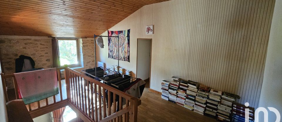 Maison 4 pièces de 147 m² à Massugas (33790)