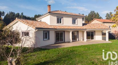 House 6 rooms of 156 m² in Usson-en-Forez (42550)