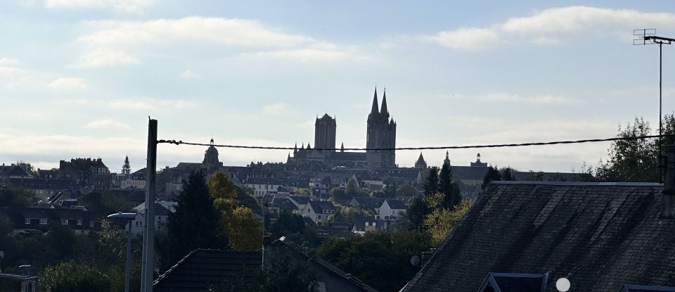 House 4 rooms of 103 m² in Coutances (50200)