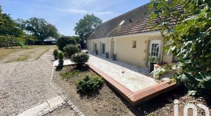 Longere 7 rooms of 250 m² in Sandillon (45640)