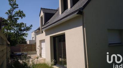 Maison traditionnelle 6 pièces de 142 m² à Ploeren (56880)