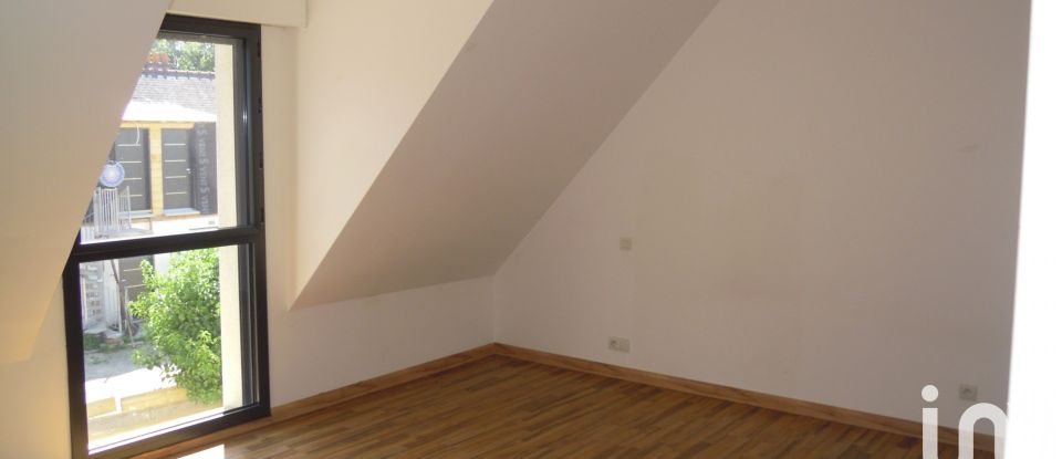 Traditional house 6 rooms of 142 m² in Ploeren (56880)