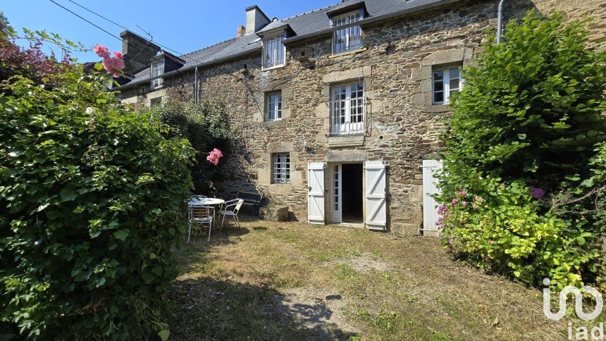 House 6 rooms of 132 m² in Plouër-sur-Rance (22490)