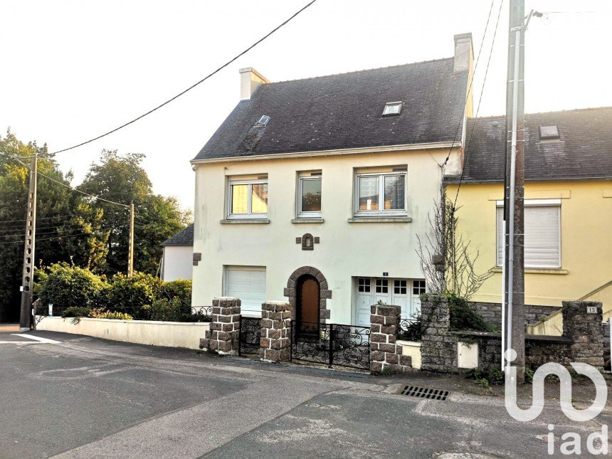 House 6 rooms of 102 m² in Quimper (29000)