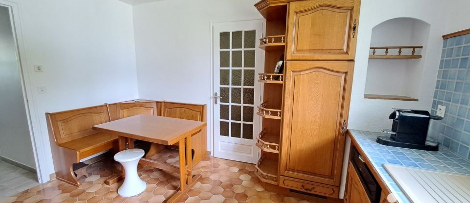 Traditional house 5 rooms of 111 m² in Champlost (89210)