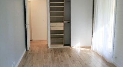 Apartment 3 rooms of 69 m² in Châtillon (92320)