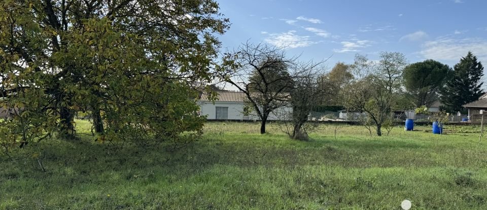 Terrain de 1 303 m² à Vouneuil-sous-Biard (86580)