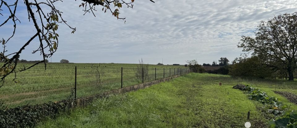 Terrain de 1 303 m² à Vouneuil-sous-Biard (86580)