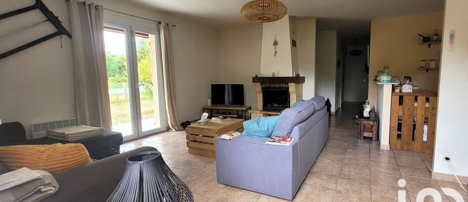 Maison 4 pièces de 85 m² à Sanguinet (40460)