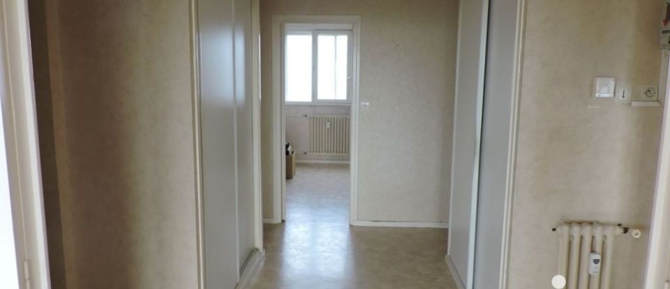 Apartment 4 rooms of 98 m² in Lorient (56100)