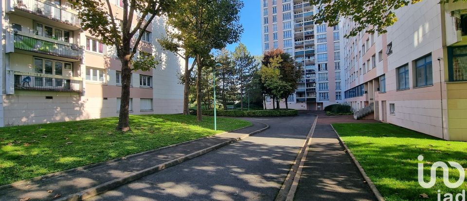 Apartment 4 rooms of 82 m² in Neuilly-sur-Marne (93330)