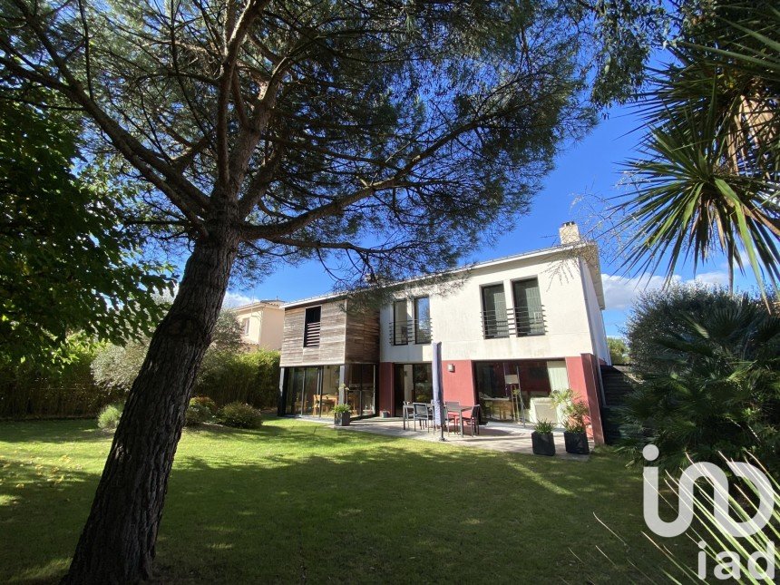 House 7 rooms of 168 m² in Saint-Sébastien-sur-Loire (44230)