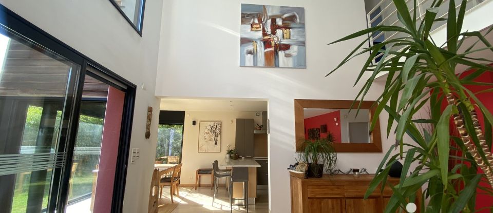 House 7 rooms of 168 m² in Saint-Sébastien-sur-Loire (44230)