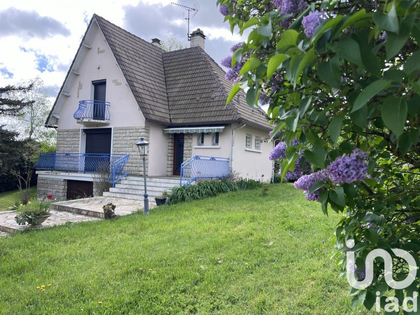 Maison traditionnelle 6 pièces de 95 m² à Saint-Yon (91650)