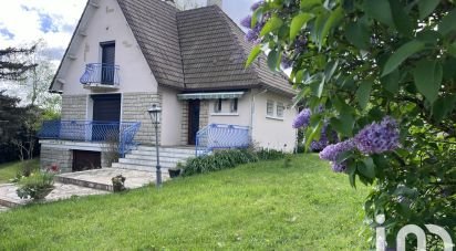 Traditional house 6 rooms of 95 m² in Saint-Yon (91650)