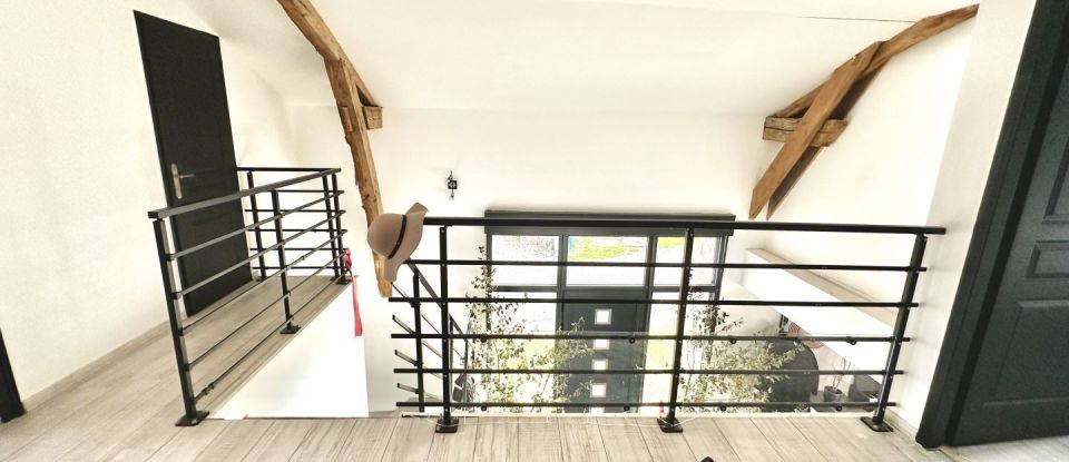 Maison 6 pièces de 177 m² à Saint-Gence (87510)