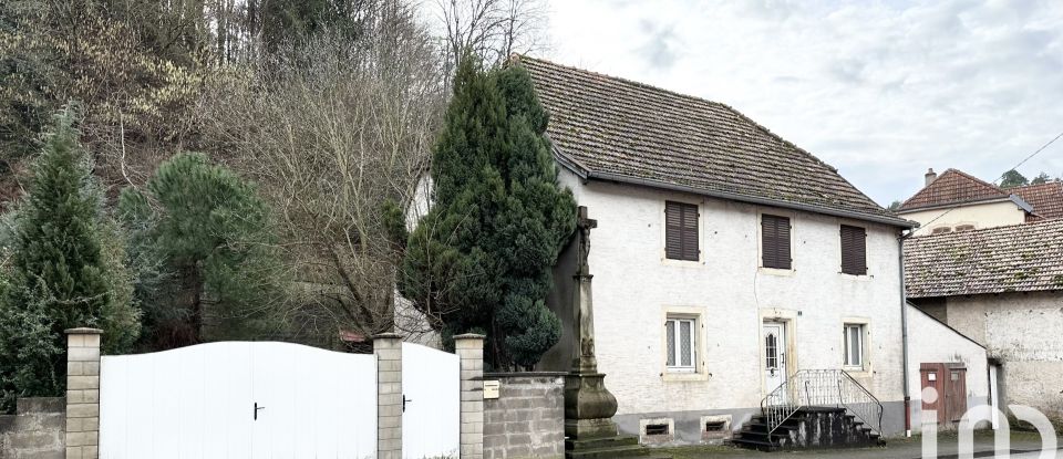 Maison 6 pièces de 170 m² à Lutzelbourg (57820)