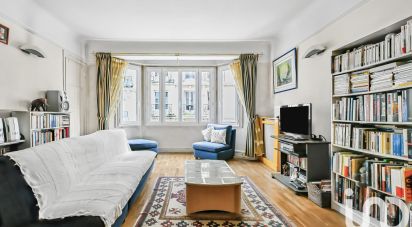 Appartement 3 pièces de 87 m² à Paris (75018)