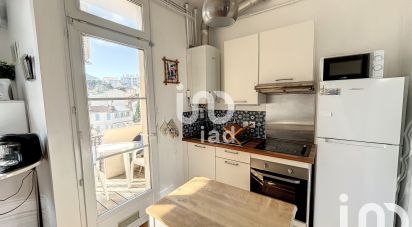 Appartement 3 pièces de 52 m² à Marseille (13006)