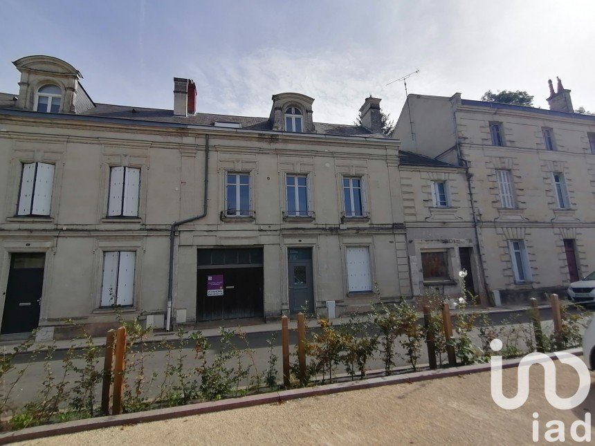 Town house 6 rooms of 106 m² in Saumur (49400)