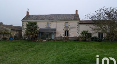 Maison de campagne 5 pièces de 124 m² à Saint-Léger-de-Montbrun (79100)