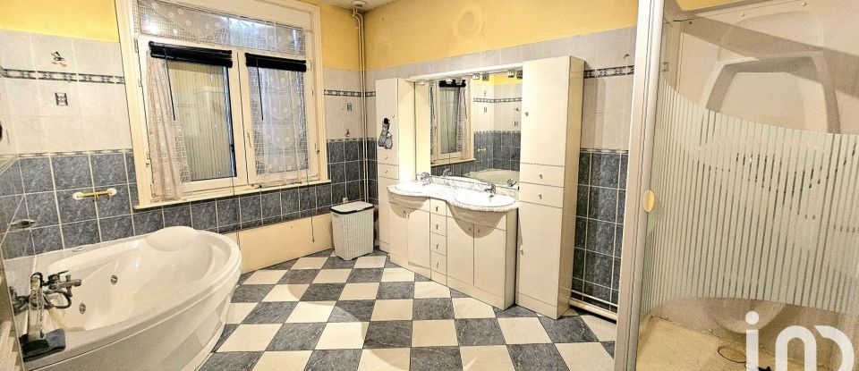 Maison de ville 5 pièces de 132 m² à Faches-Thumesnil (59155)