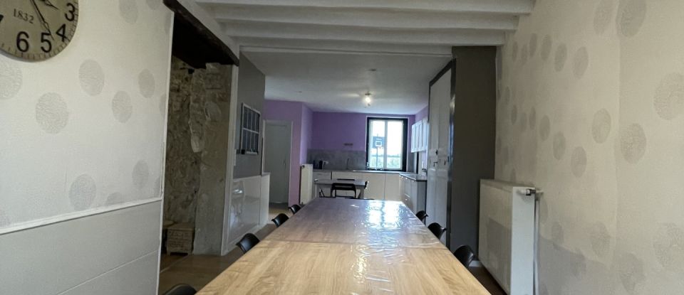 Maison de village 14 pièces de 298 m² à Villers-sur-Fère (02130)