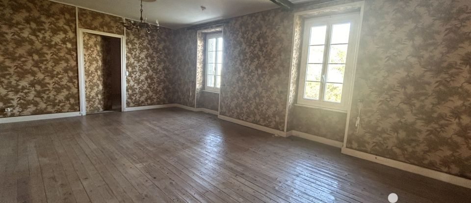 Maison 6 pièces de 184 m² à Bézenet (03170)