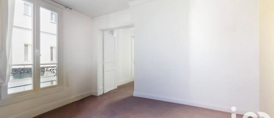 Appartement 3 pièces de 55 m² à Paris (75007)