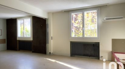 Apartment 4 rooms of 74 m² in Vanves (92170)