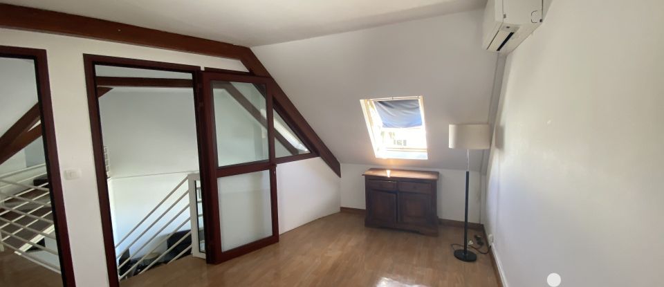 Appartement 4 pièces de 110 m² à Saint-Pierre (97410)