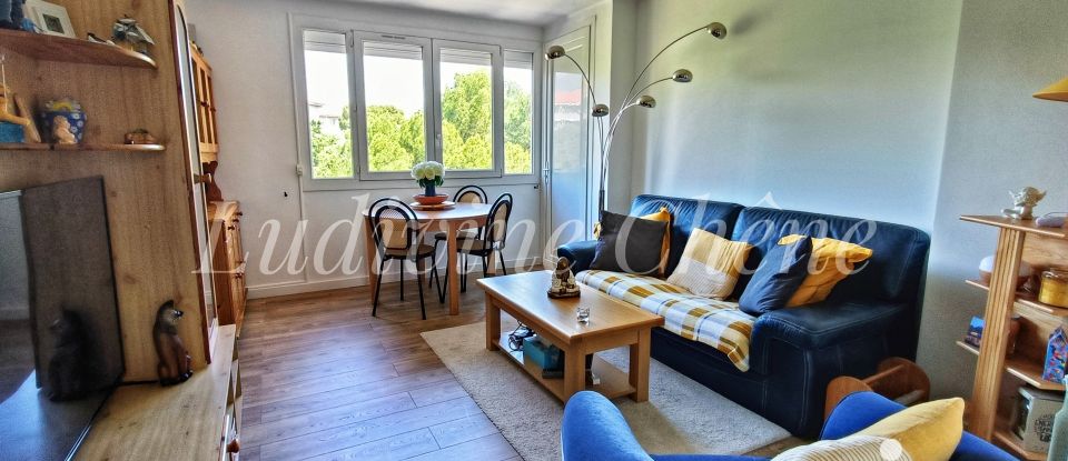 Appartement 3 pièces de 55 m² à Sète (34200)