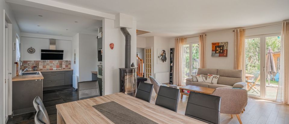 Maison 6 pièces de 134 m² à Voreppe (38340)