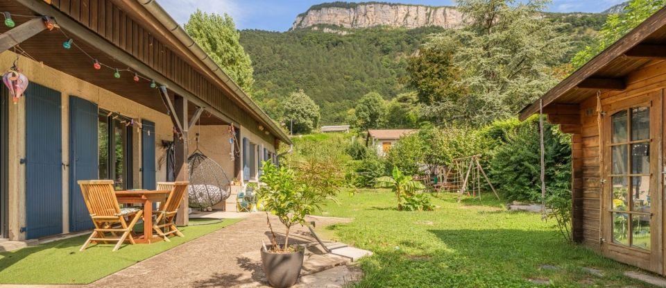 Maison 6 pièces de 134 m² à Voreppe (38340)