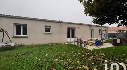 Pavilion 4 rooms of 112 m² in Thouars (79100)