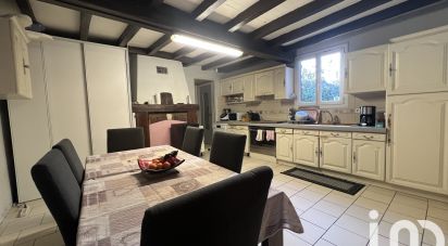 House 4 rooms of 107 m² in Étrépagny (27150)