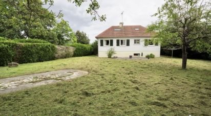 House 6 rooms of 114 m² in Le Châtelet-en-Brie (77820)