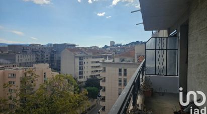 Apartment 3 rooms of 77 m² in Marseille (13006)