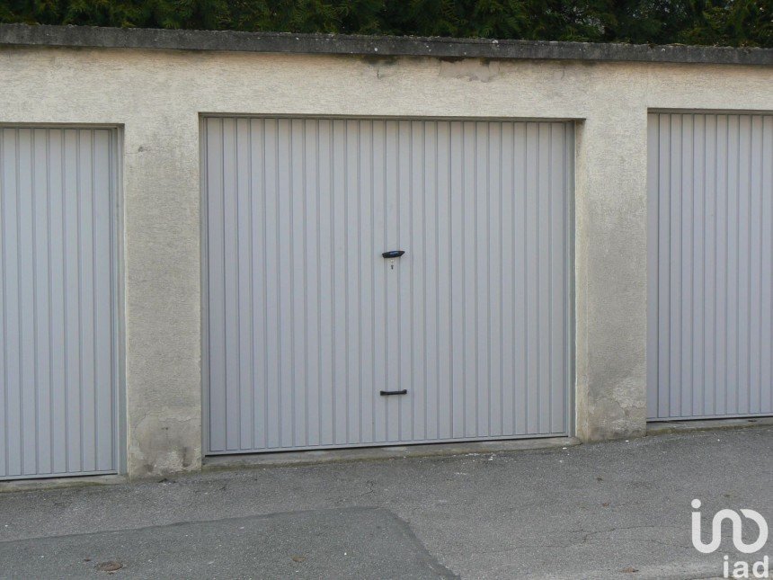 Parking of 14 m² in Boran-sur-Oise (60820)