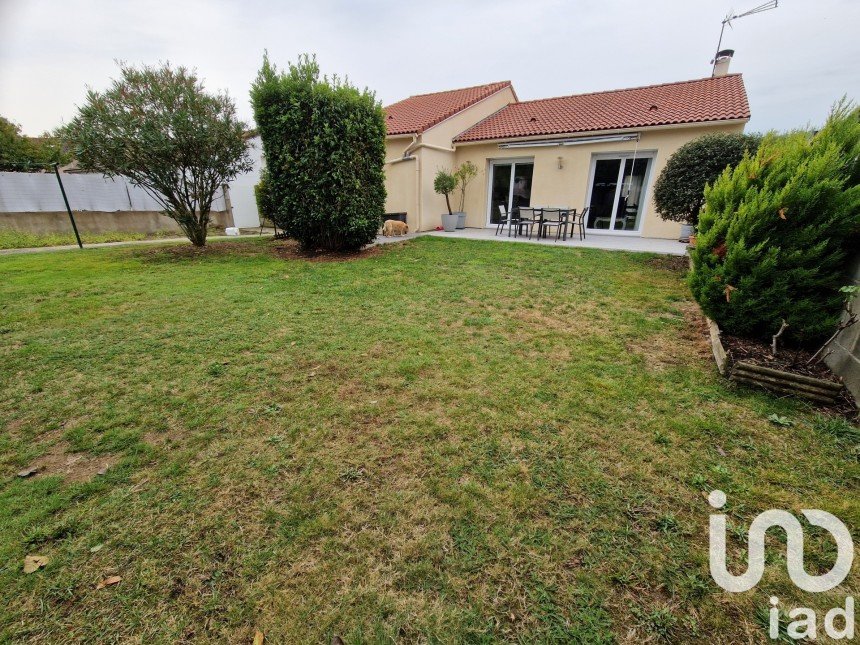 Maison 6 pièces de 120 m² à Cholet (49300)