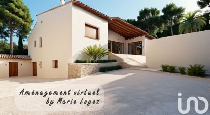 Maison 7 pièces de 163 m² à Saint-Cyr-sur-Mer (83270)