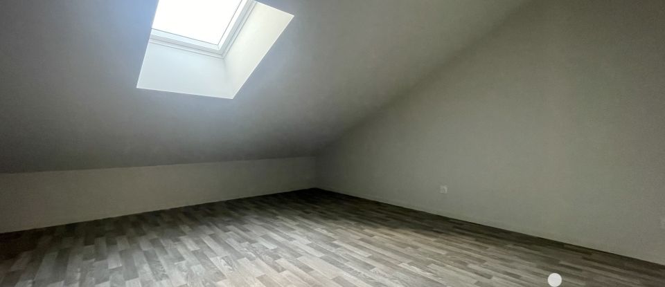 Maison 6 pièces de 133 m² à Fleigneux (08200)