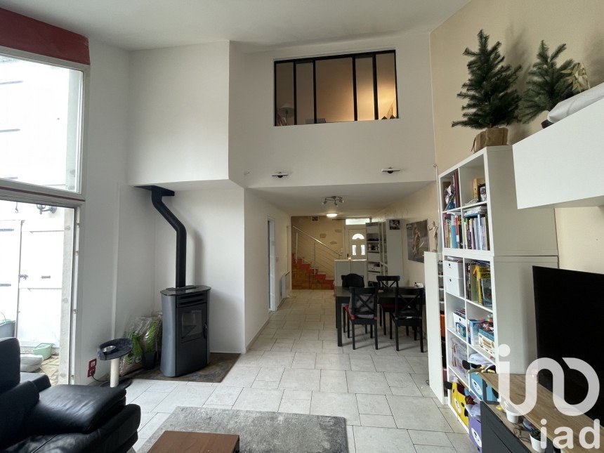 Maison 5 pièces de 103 m² à Lisses (91090)