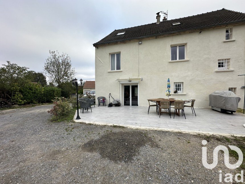 Maison 6 pièces de 144 m² à Château-Thierry (02400)