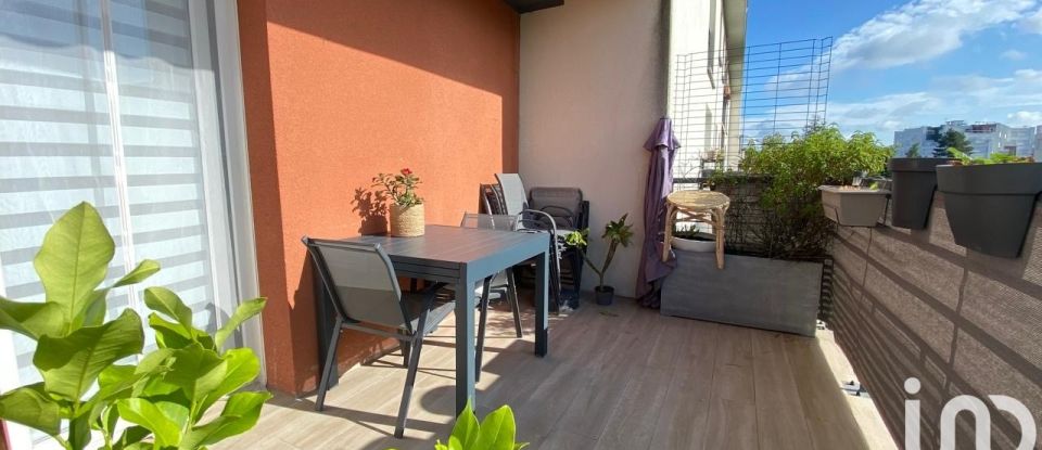 Appartement 4 pièces de 80 m² à Trappes (78190)