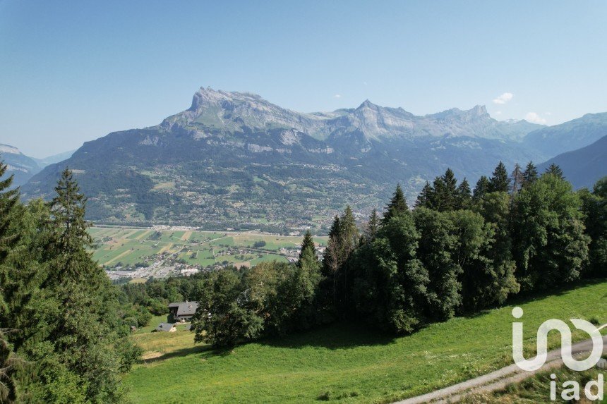 Land of 930 m² in Saint-Gervais-les-Bains (74170)