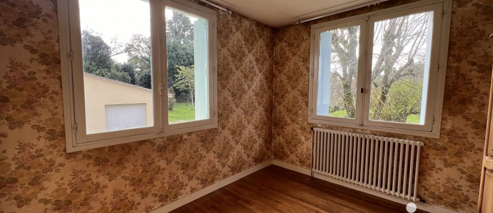 Traditional house 4 rooms of 104 m² in Varennes (24150)