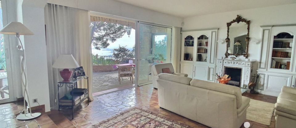 Maison 7 pièces de 220 m² à Toulon (83000)