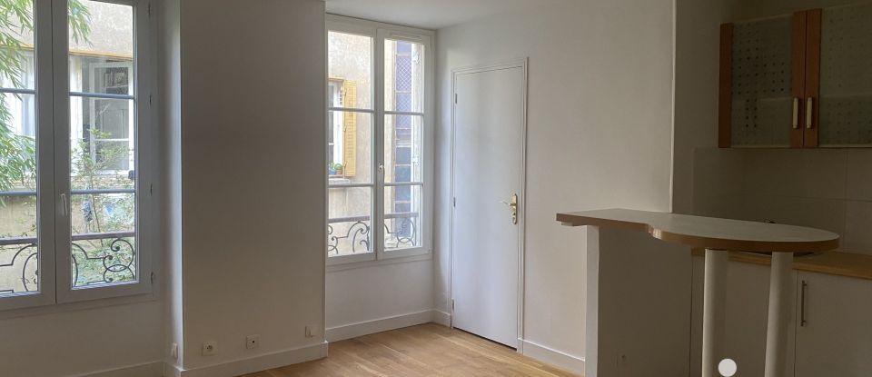 Studio 1 room of 27 m² in Paris (75020)